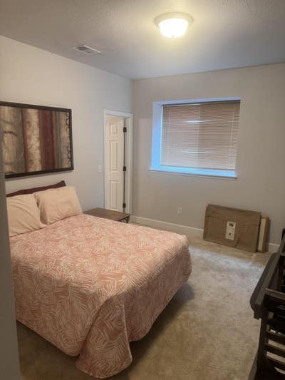 Furnished Rooms w/Private Full Bath-Southlands Main Photo