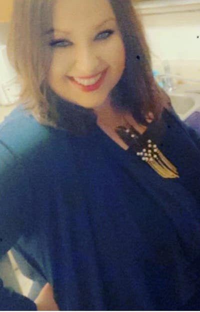 Looking for a female roommate renting a large room Main Photo