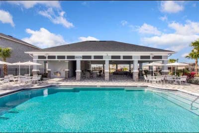 Private Women’s Haven close to Downtown Main Photo