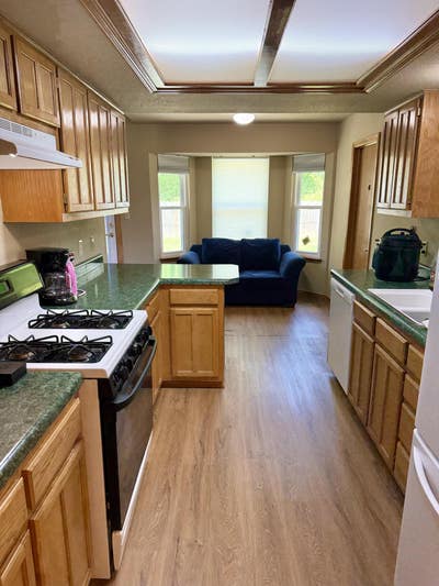 Homey & newlyrenovated Collinsville House with Bac Main Photo