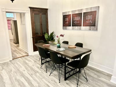 Central Park Heights Renovated comfy townhome 2 mi Main Photo