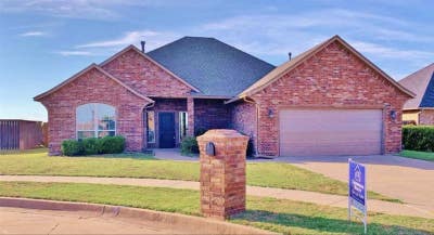 Ready to move in home with all utilities included Main Photo