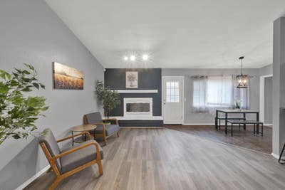 Spacious & newlyrenovated San Antonio Home. Only t Main Photo