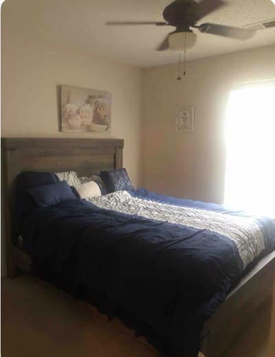 Private room for rent available now Main Photo