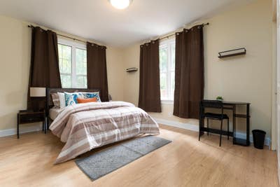 . 🚌 Bus Stop at Your Door | Remodeled Jacksonvill Main Photo