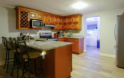 Tampa House with patio garden area, Homey & beauti Main Photo