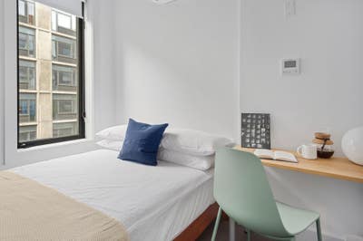 Brooklyn Gem w/ Fully furnished interior! Main Photo