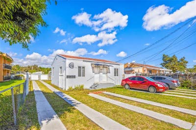 Charming 1 BR apartment Main Photo