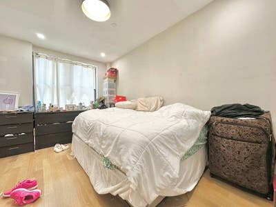 48 Bleecker Rooms w Private Bath, Laundry, Rooftop Main Photo