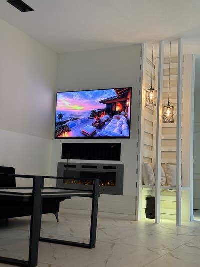  Looking for a Roommate in Wesley Chapel  Main Photo