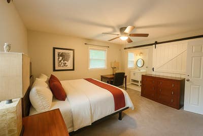 Modern, Renovated & Beautiful Decatur House with B Main Photo