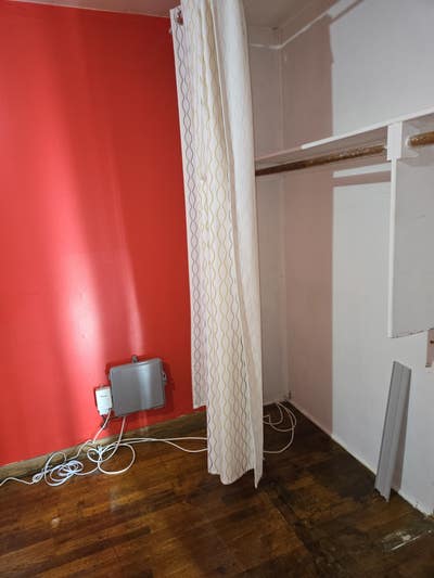 Room for rent near train, bus & LIU Post Main Photo
