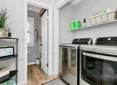 East Charlotte Hub  Minutes from UNCC, Uptown & Re Main Photo