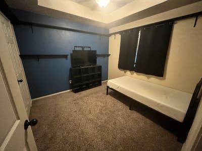 Single Room in 3 bed house in Rowlett Main Photo