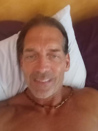 Room wanted in Miami Beach, FL Main Photo