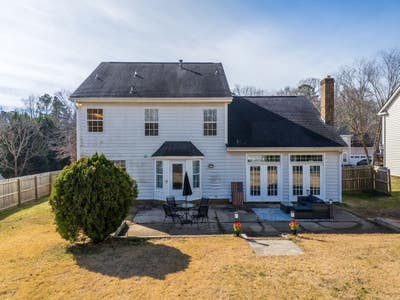 Room for Rent in North Charlotte ― Easy Public Tra Main Photo