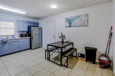 Tampa Duplex  Multiplex with Dining area. Homey &  Main Photo