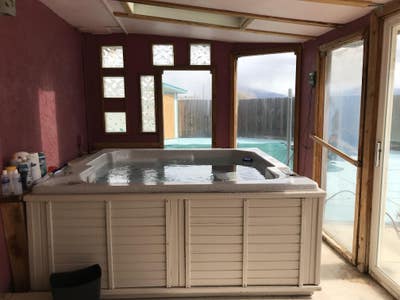 ðŸ›ï¸ Rooms for Rent ― Private Bath ― Pool/Sauna ― R Main Photo