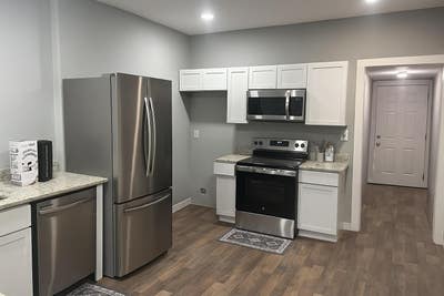 Large San Antonio Rooms Main Photo