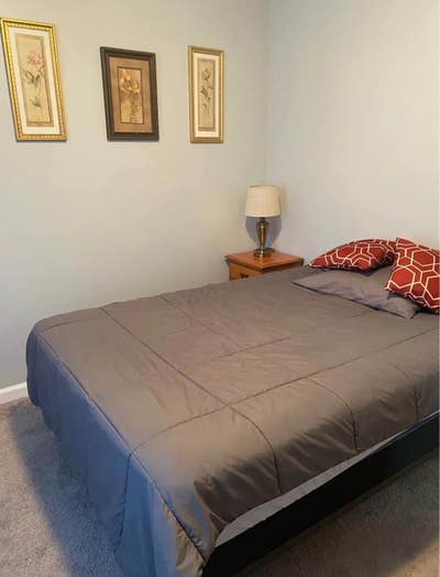 Seeking Working adult to share house in S.Copiague Main Photo