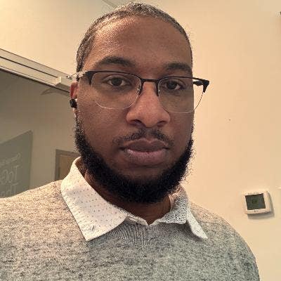 New to the area for work Main Photo