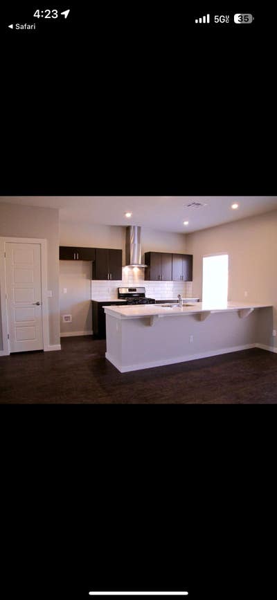Room for rent!  Main Photo