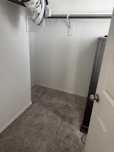 Looking for people to rent rooms in the house  Main Photo