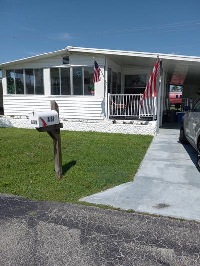 Need a Roommate in 55+ community Main Photo