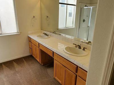 RoomMates Wanted Immediately  Main Photo