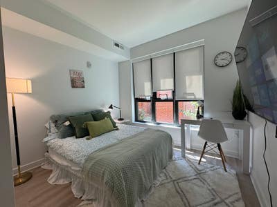 Deluxe Room - Adams Morgan Main Photo