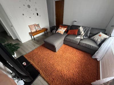 Very Walkable and Close to Everything.  ***Pendin Main Photo