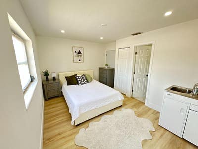 Modern Private Room in Lake Park ― AllInclusive Main Photo