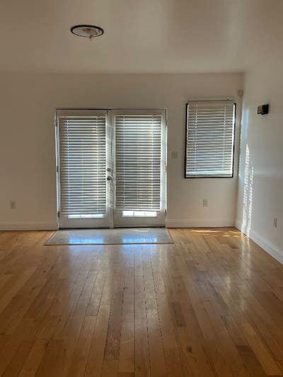 Gorgeously Elegant 1 Bedroom  Main Photo