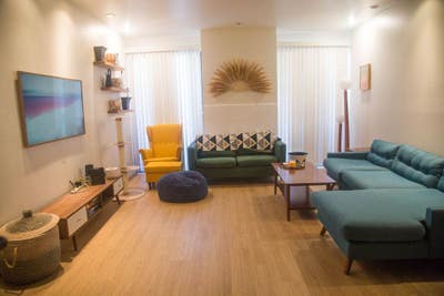 Private Room + Pvt Bathroom + Gated Parking ― NoHo Main Photo