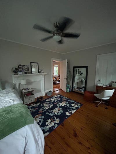 Furnished Room for Rent in downtown Newport  Main Photo