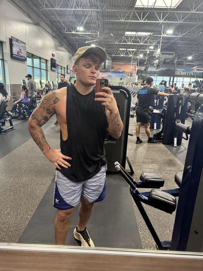 Room wanted in 77441 Main Photo