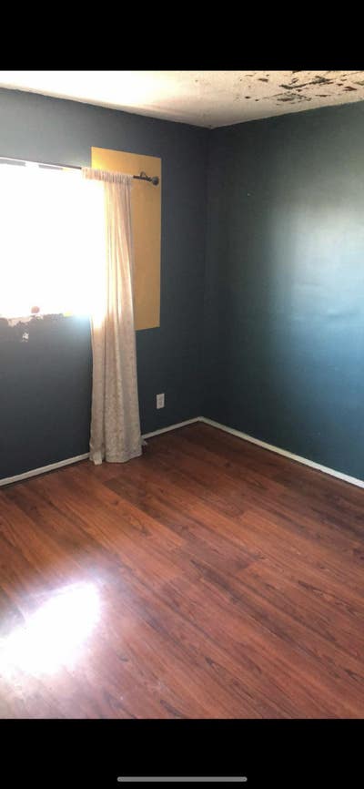 Room available in Mid City Main Photo
