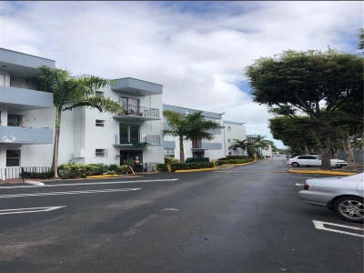 1 BRM n 1 BA Apt in NE of Coconut Grove Main Photo