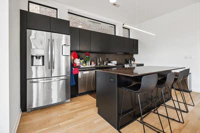 Room in Pilsen on a flexible lease Main Photo
