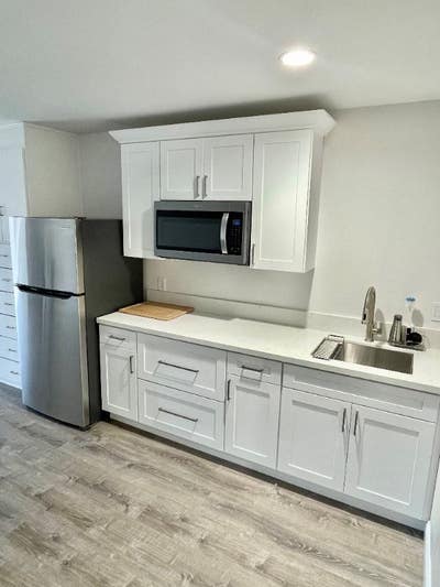 Studio in Fountain Valley directly next to Los Cab Main Photo