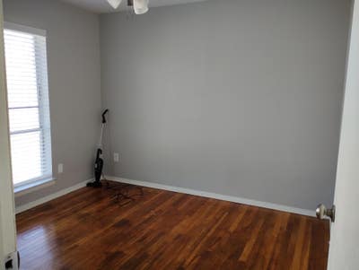 A private room with a shared bathroom for 1 person Main Photo