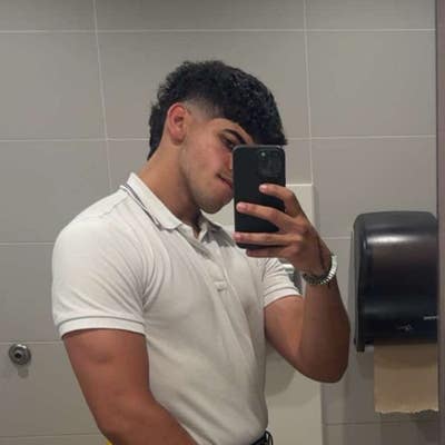 Looking for a room for rent  Main Photo