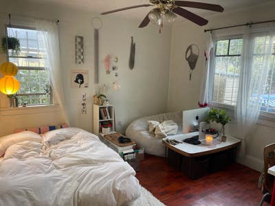Private Room in small 2 bed house Main Photo