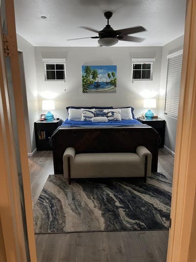 Large, fully furnished master bedroom for rent. Main Photo