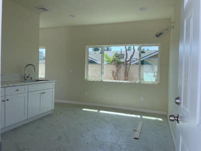 400 sf one bedbath unit  Main Photo