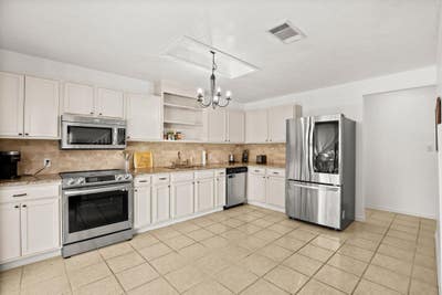 A Spacious Home Minutes from Beautiful McKinney Fa Main Photo