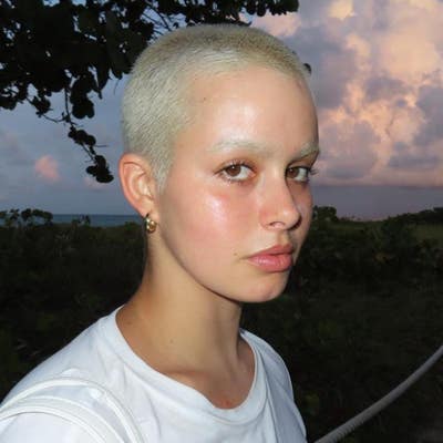 Room wanted in Surfside Florida  Main Photo