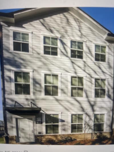 Seeking responsible roommate for spacious 4BR/3.5B Main Photo