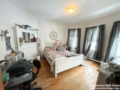 Two Month Sublet in Mission Hill Main Photo