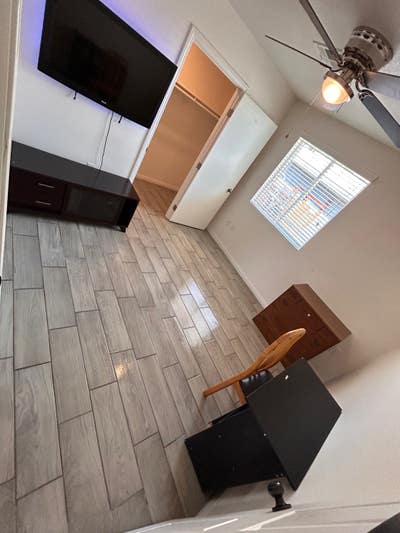 Private room in a great shared space Main Photo